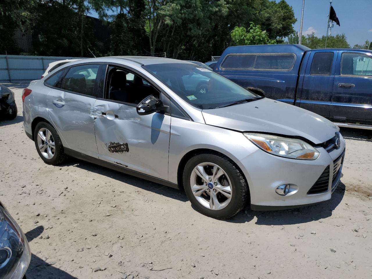 1FAHP3F21CL229031 2012 Ford Focus Se