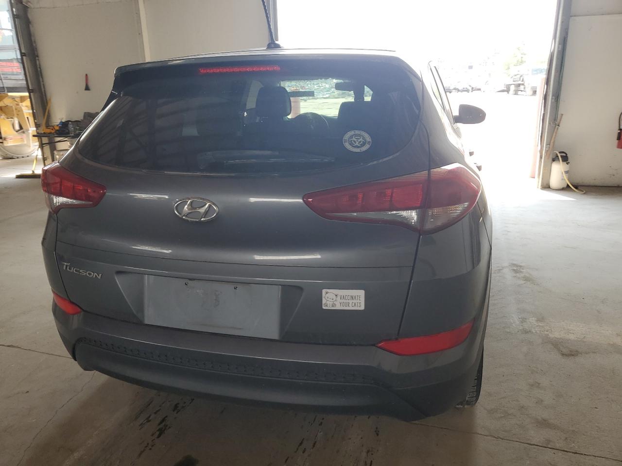 Lot #2771461354 2017 HYUNDAI TUCSON SE