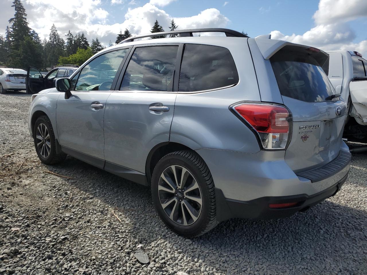 JF2SJGEC6JH486206 2018 Subaru Forester 2.0Xt Premium