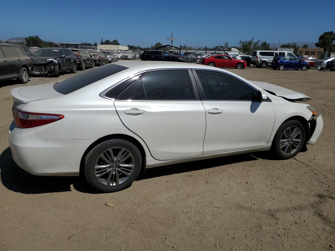 4T1BF1FK3HU354536 2017 Toyota Camry Le