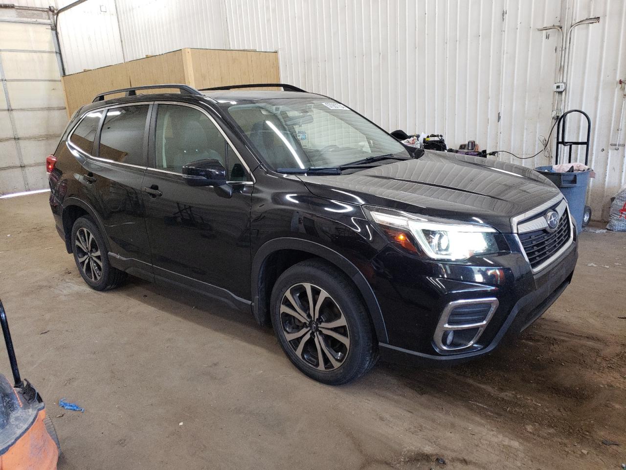 JF2SKASC8KH529413 2019 Subaru Forester Limited