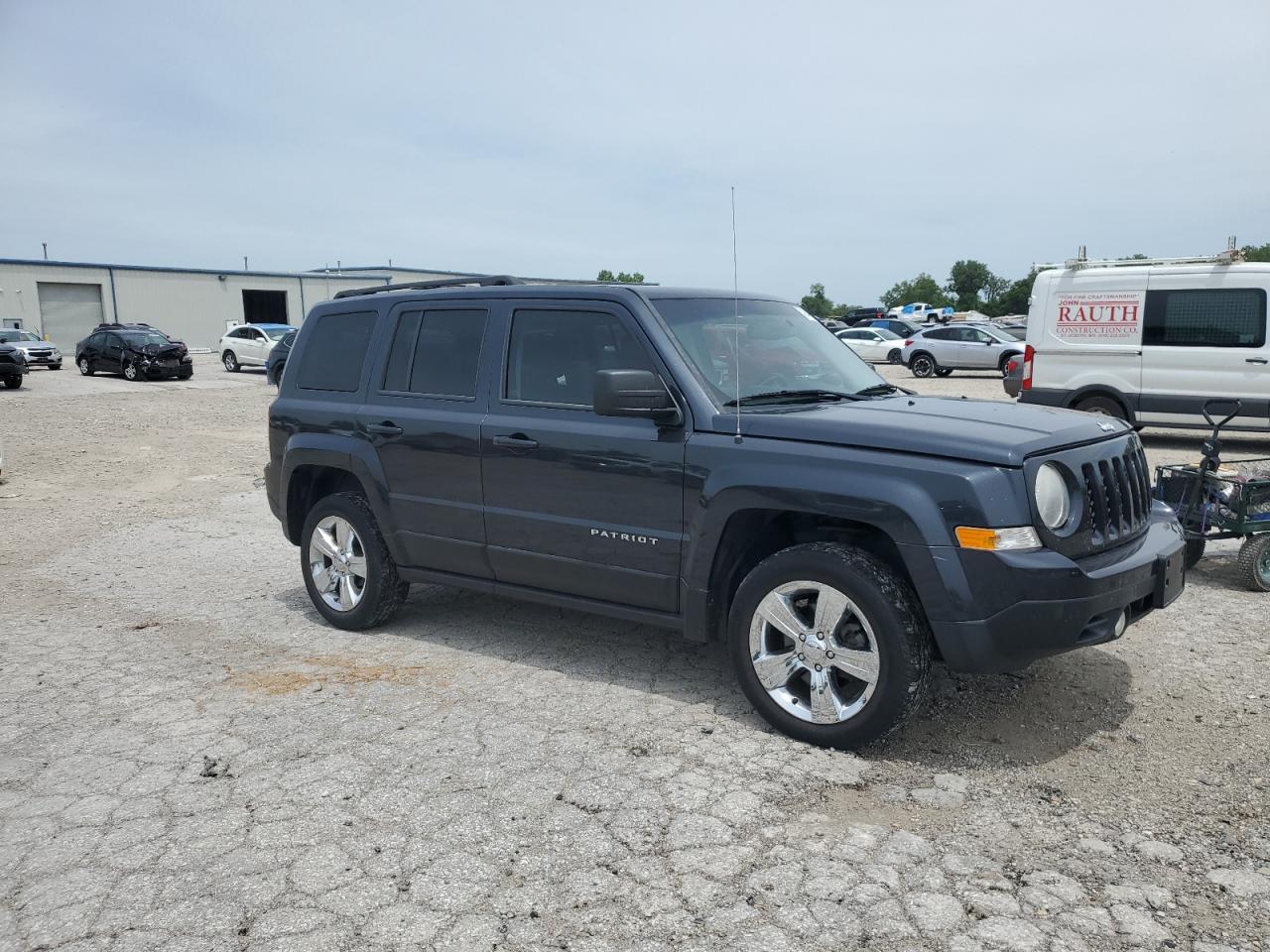 2014 Jeep Patriot Latitude vin: 1C4NJRFB2ED729374