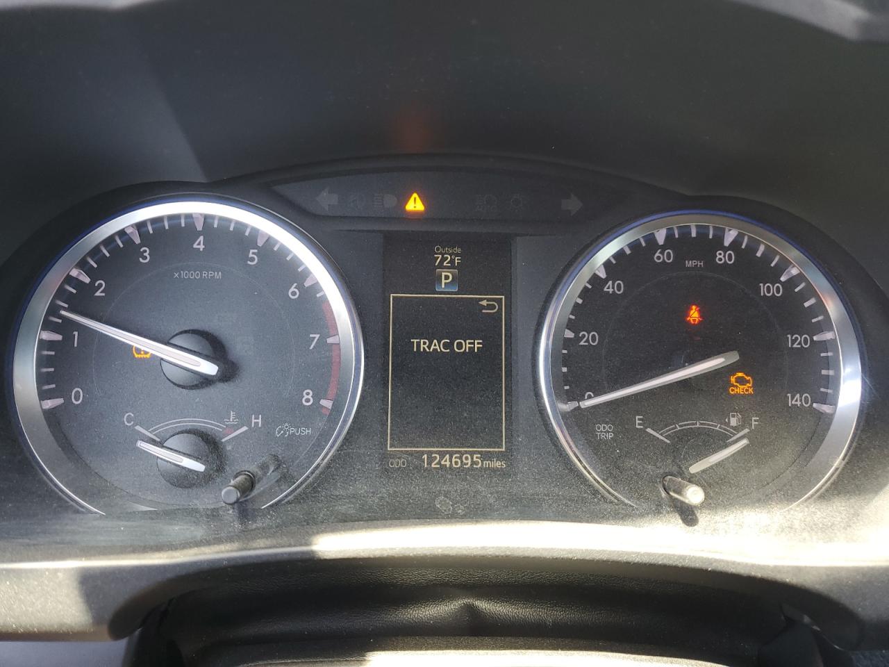 5TDJKRFH3GS270072 2016 Toyota Highlander Xle