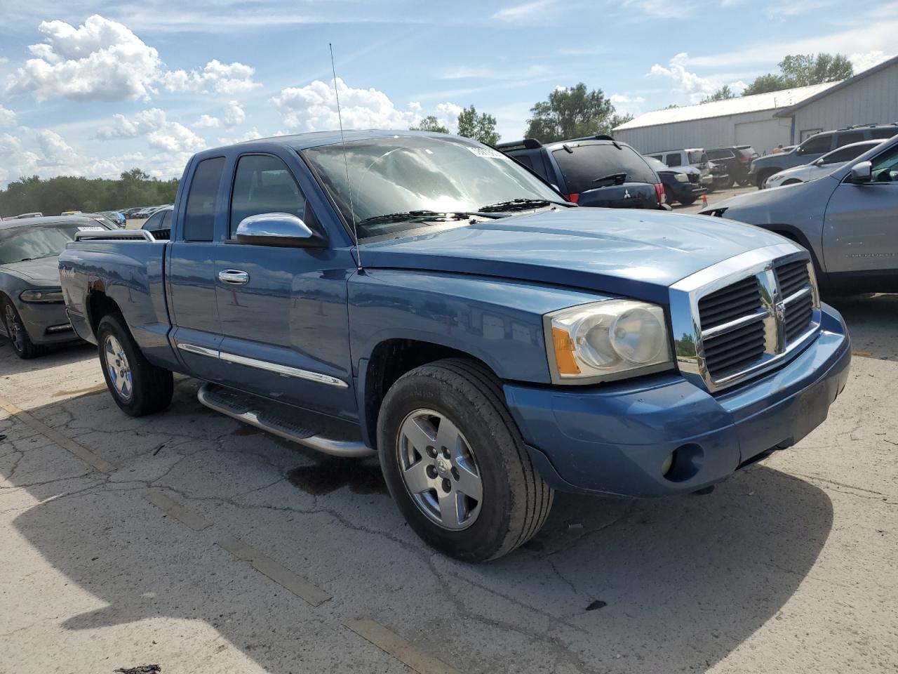 1D7HW42N55S315993 2005 Dodge Dakota Slt