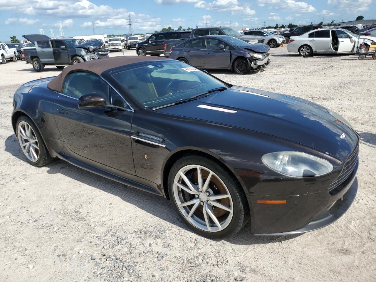 2013 Aston Martin V8 Vantage vin: SCFEKBBK1DGD17118