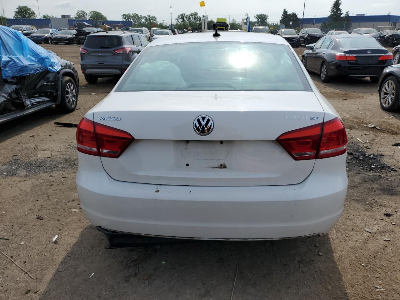 1VWBP7A38DC146993 2013 Volkswagen Passat Se