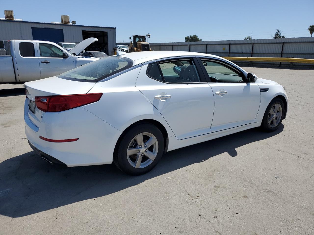 KNAGM4A71F5530847 2015 Kia Optima Lx