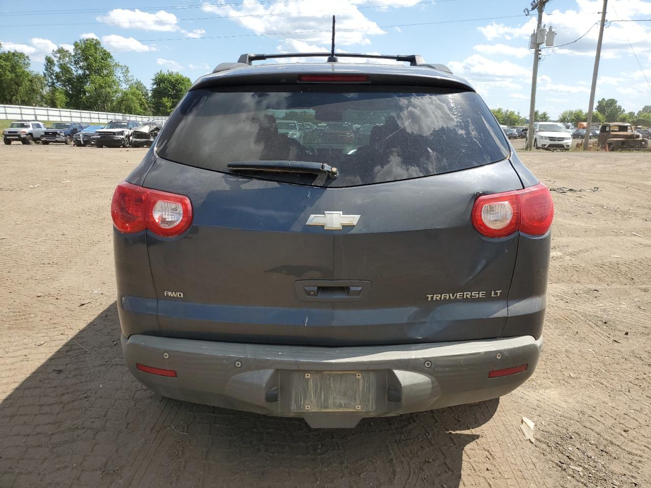 1GNKVJED7BJ331755 2011 Chevrolet Traverse Lt