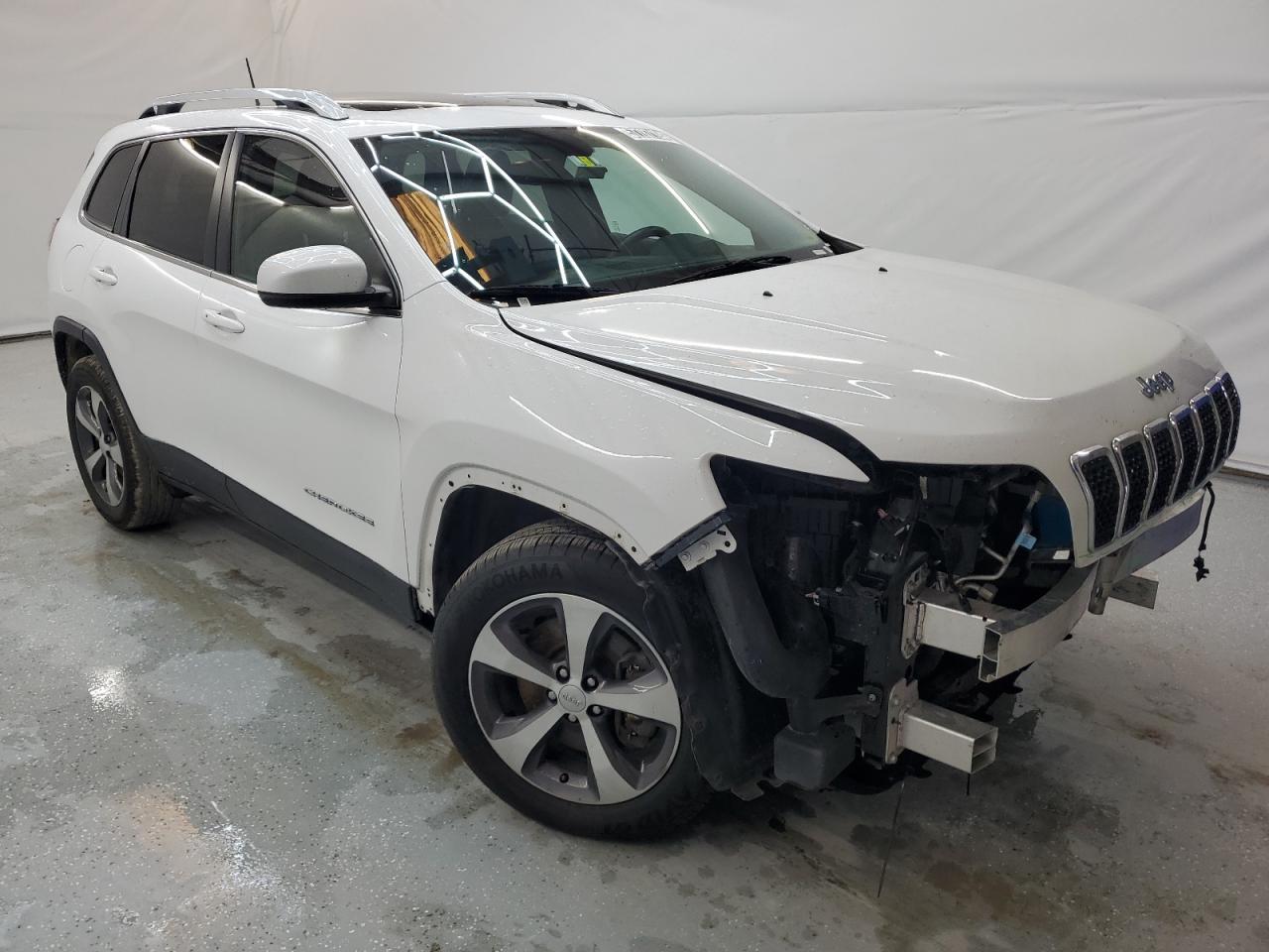 1C4PJMDX4KD438235 2019 Jeep Cherokee Limited