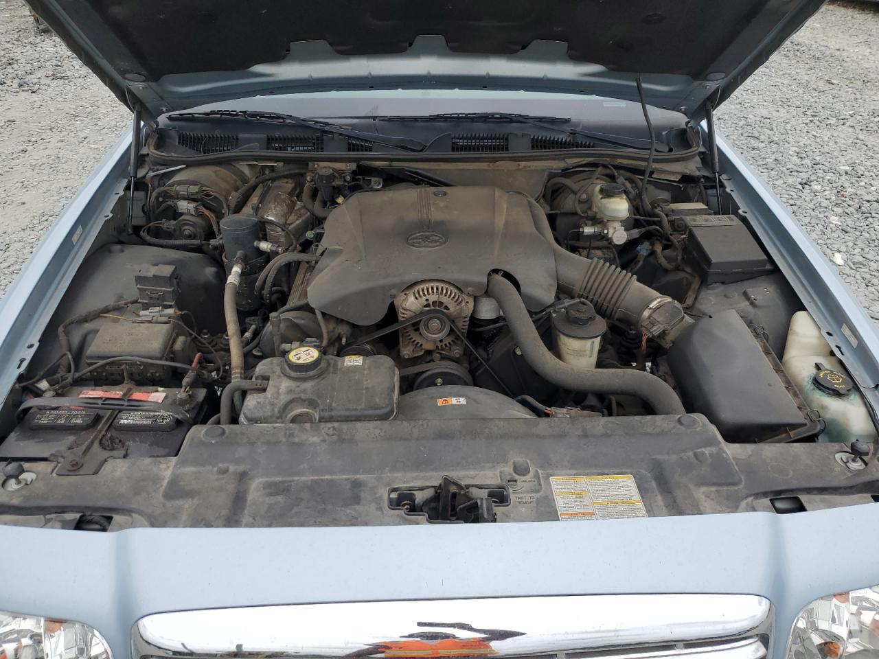 2FAFP73W32X109965 2002 Ford Crown Victoria