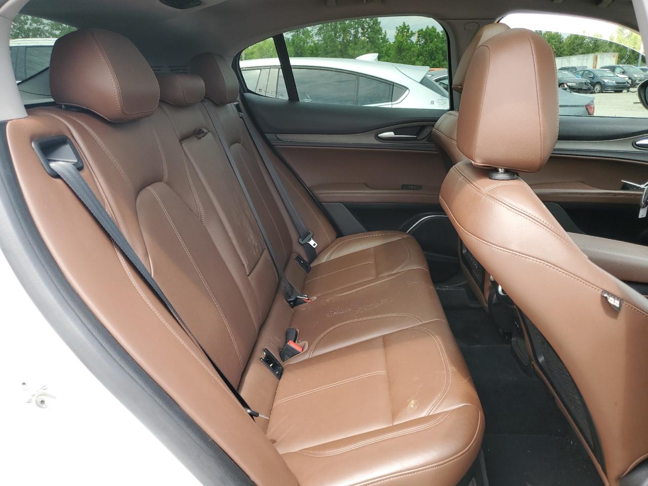 ZASFAKBN9J7C00533 2018 Alfa Romeo Stelvio Ti