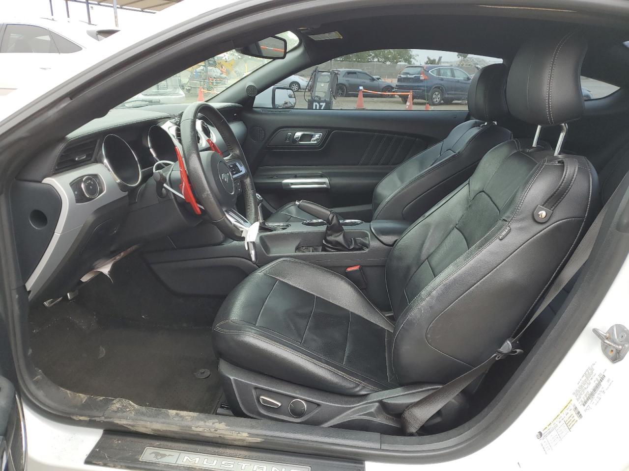 1FA6P8THXF5359718 2015 Ford Mustang