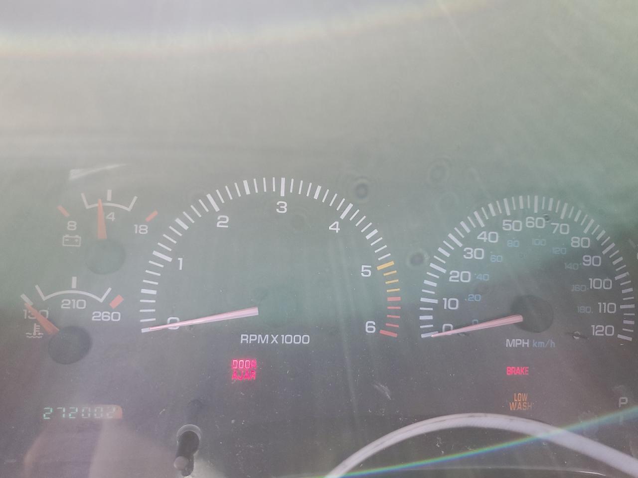 1B4HR28Y2YF128986 2000 Dodge Durango