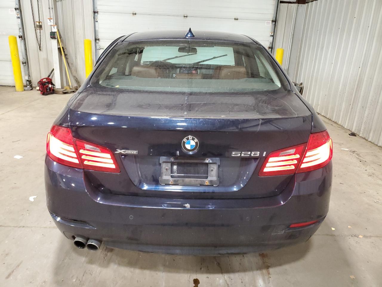 WBA5A7C51GG144917 2016 BMW 528 Xi