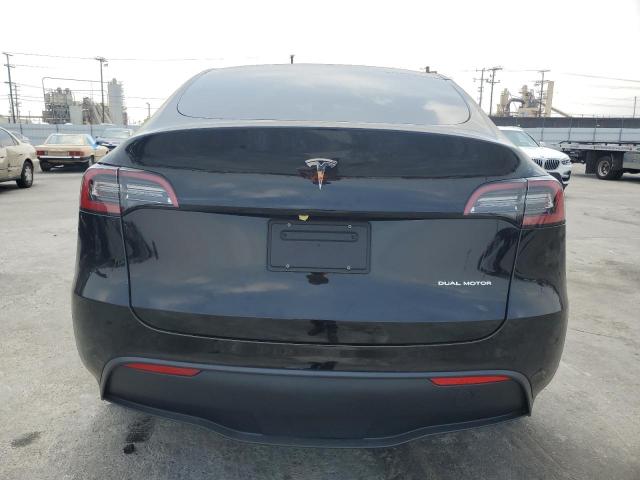 5YJYGDEE8MF161472 2021 Tesla Model Y