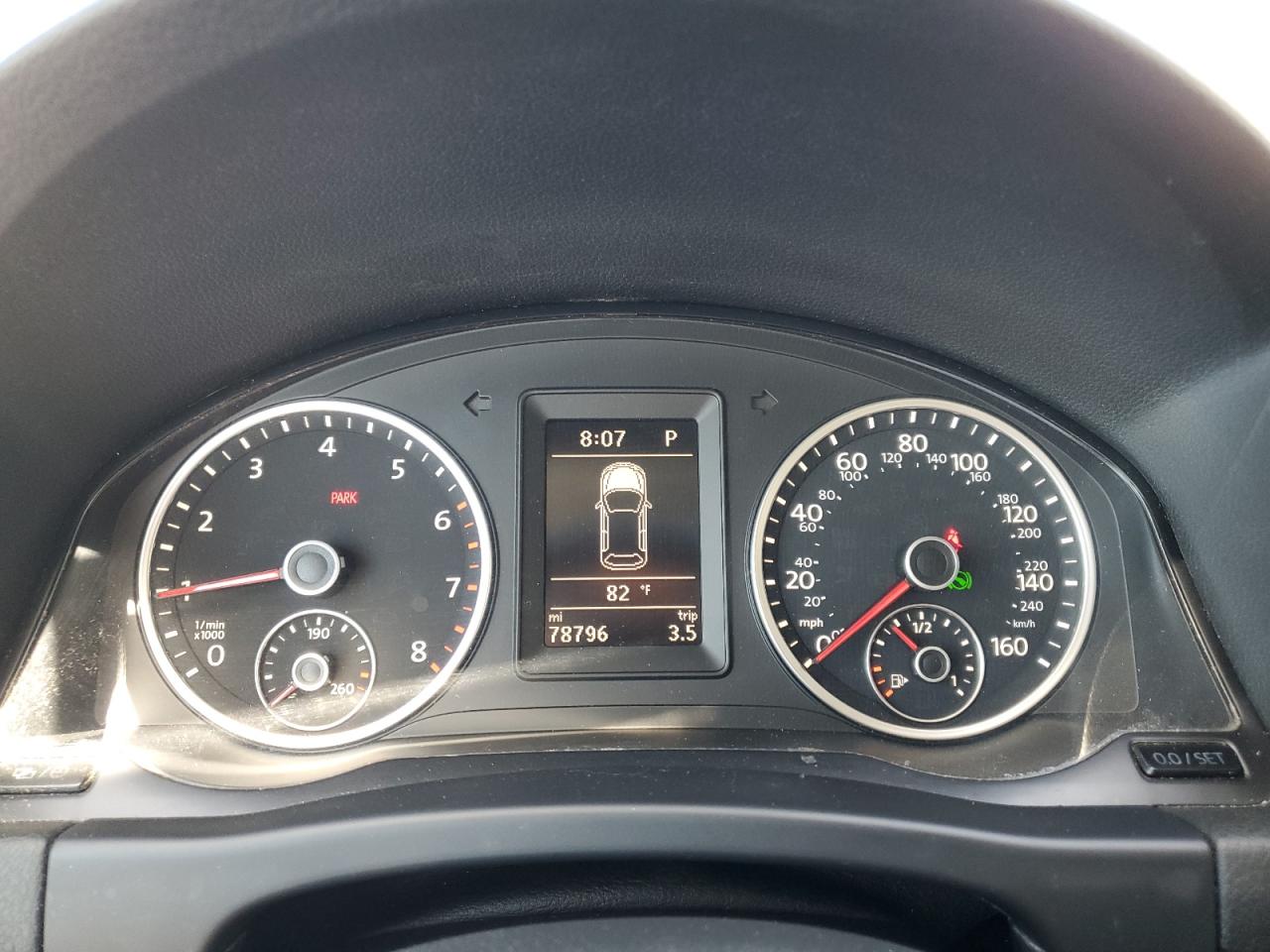 WVGAV7AX8GW592504 2016 Volkswagen Tiguan S