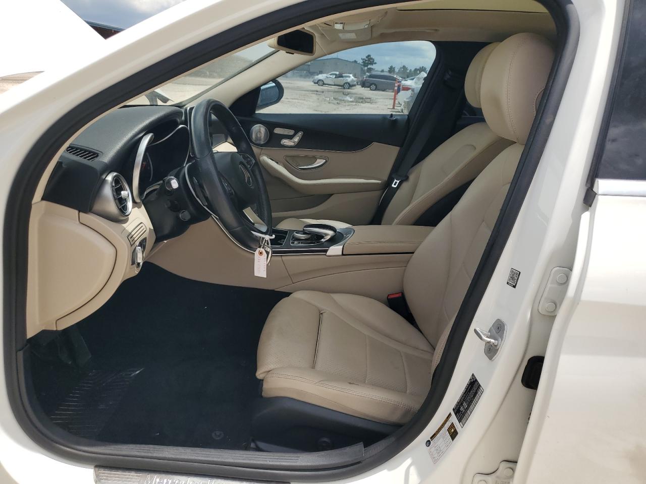 55SWF4JB4GU156150 2016 Mercedes-Benz C 300