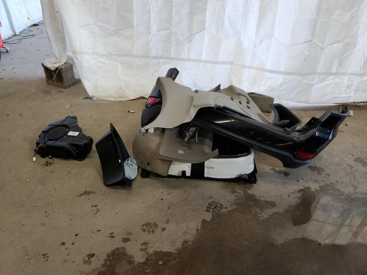 1J4RR4GT5BC544185 2011 Jeep Grand Cherokee Laredo