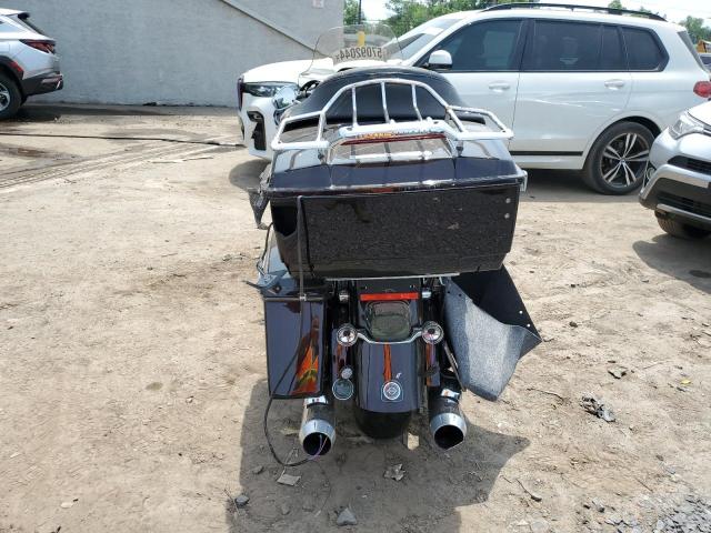 2011 HARLEY-DAVIDSON FLTRU 1HD1KGM18BB643874