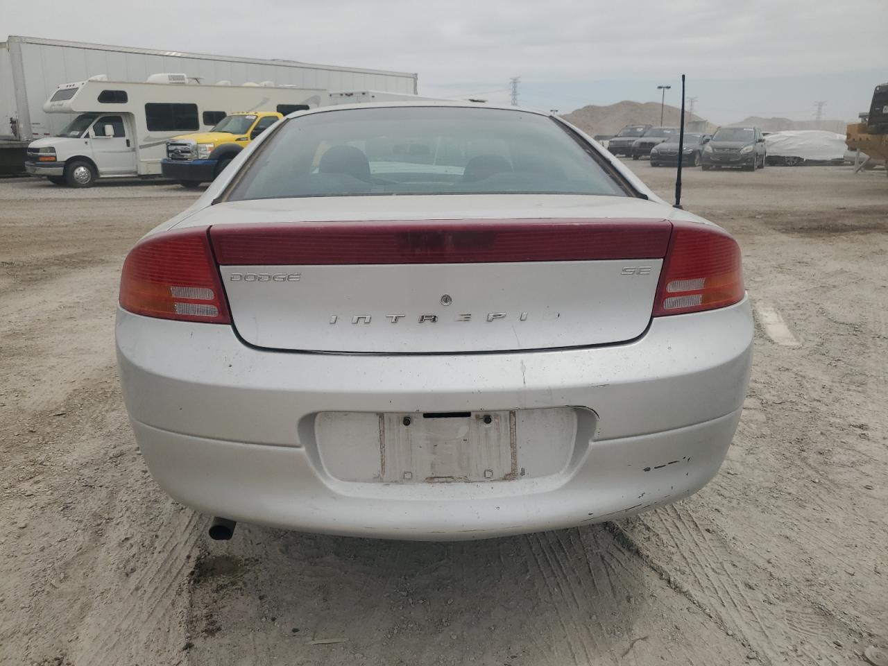 2B3HD46R64H675651 2004 Dodge Intrepid Se