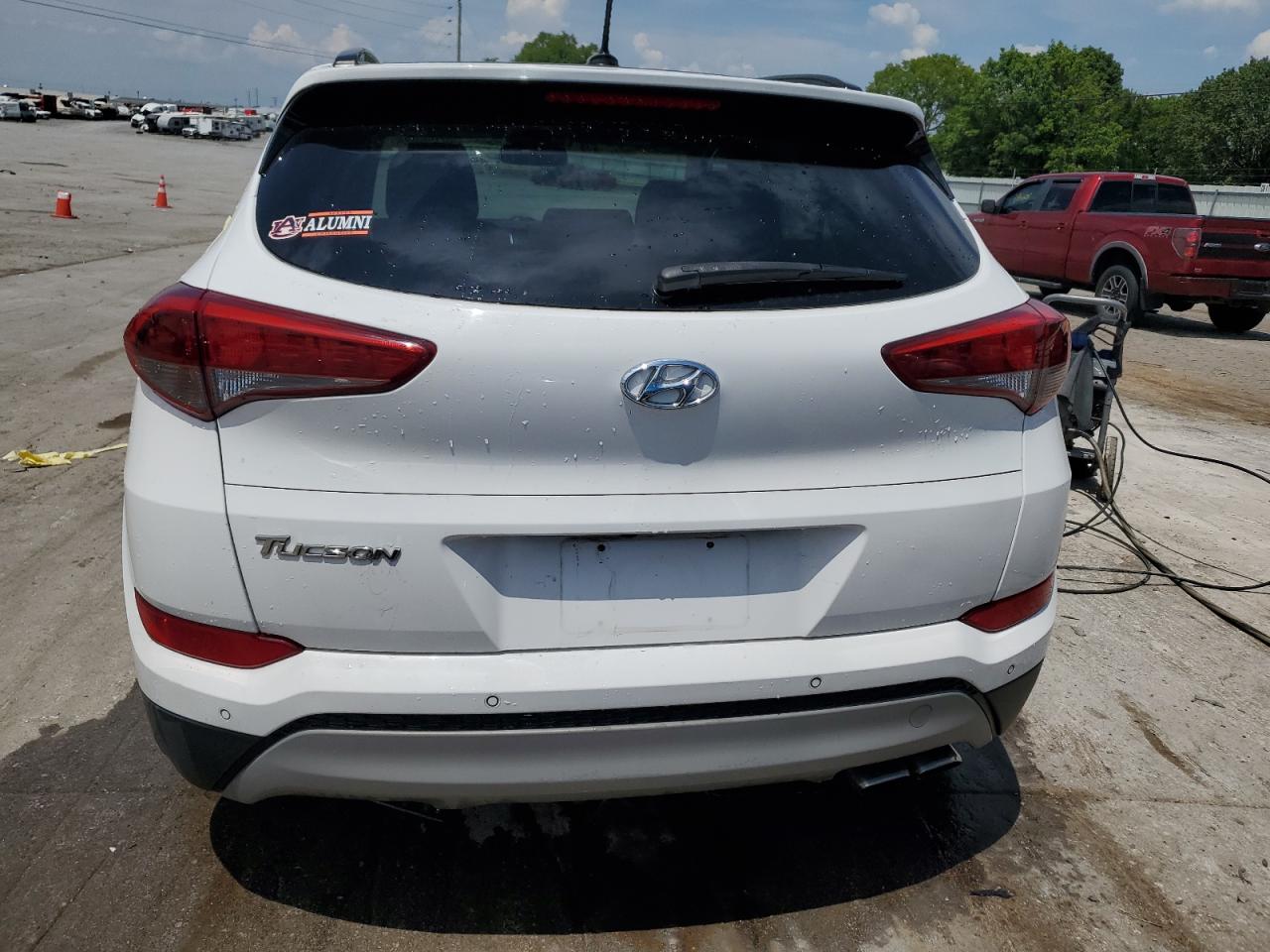 KM8J33A27HU579761 2017 Hyundai Tucson Limited