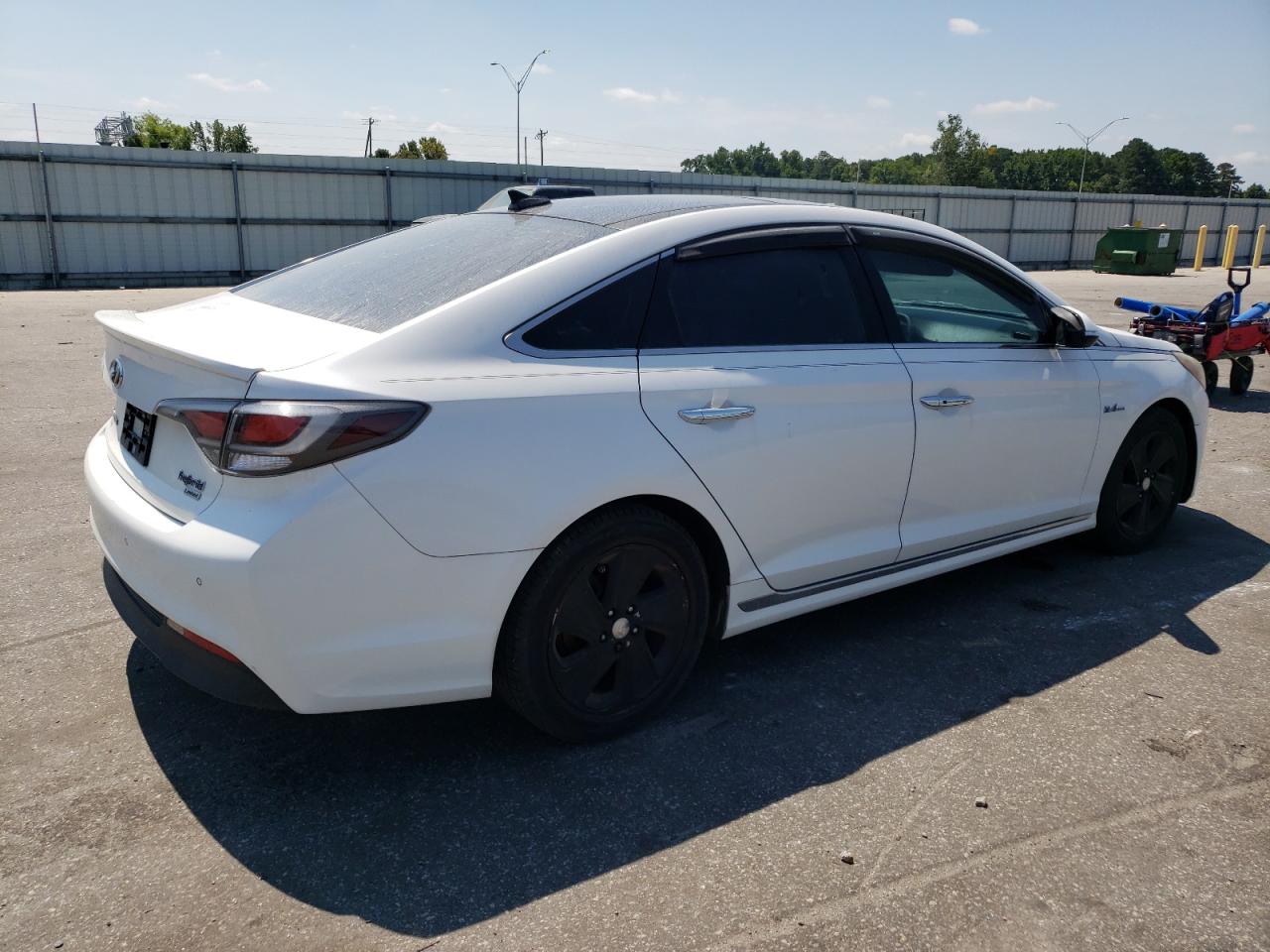 2016 Hyundai Sonata Hybrid vin: KMHE34L17GA018763