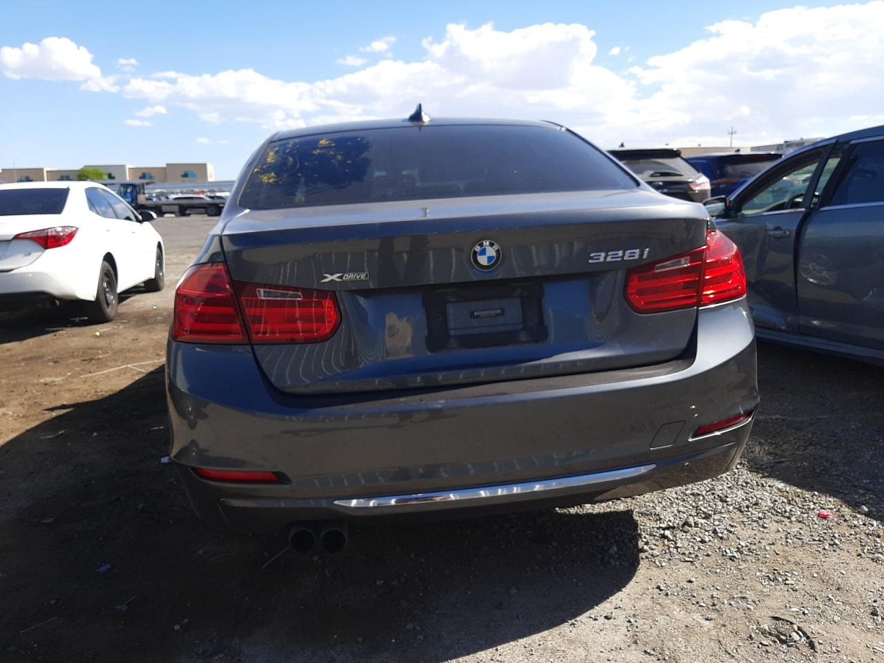 2013 BMW 328 Xi vin: WBA3B3C51DJ698714