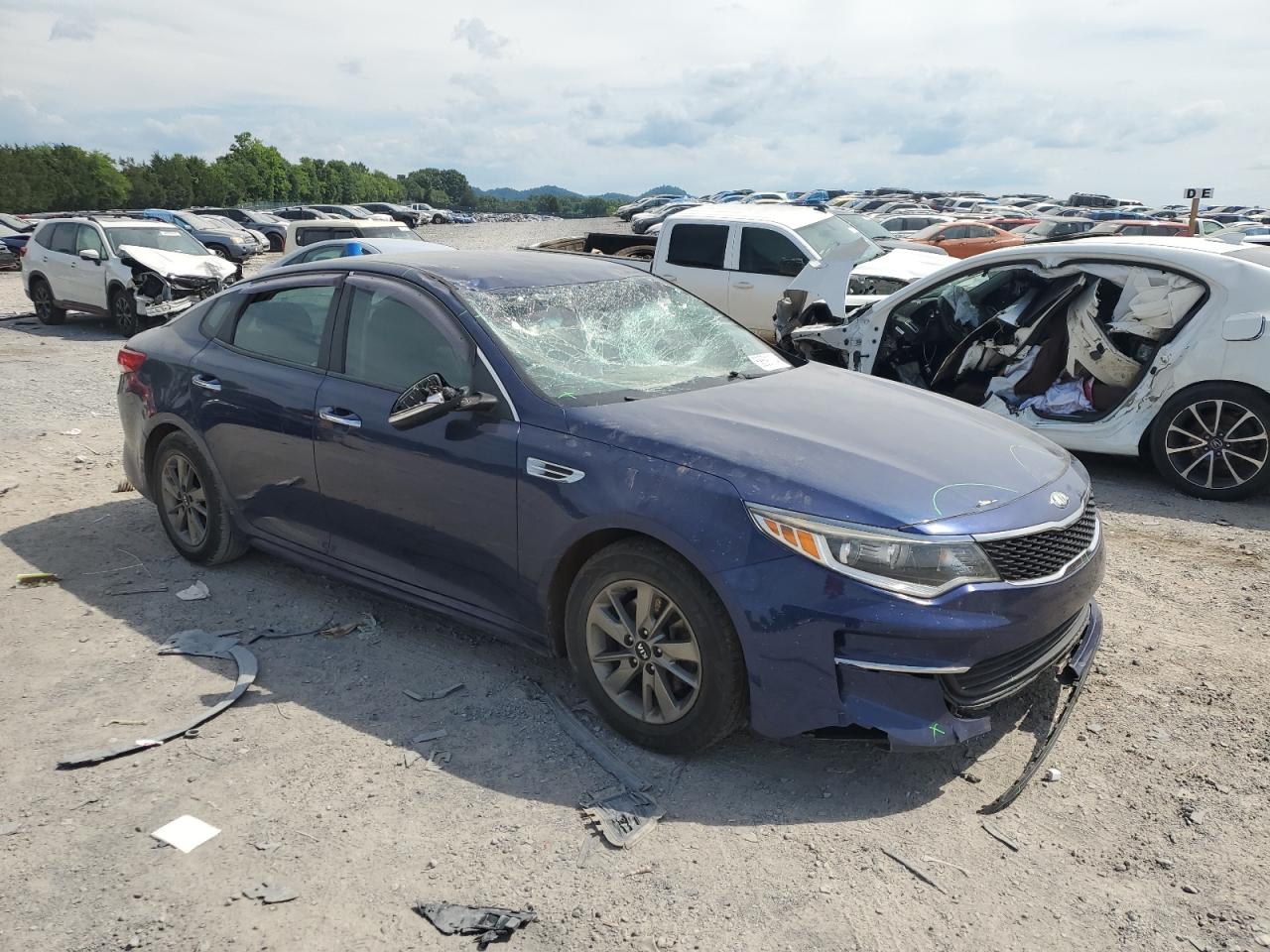 2016 Kia Optima Lx vin: 5XXGT4L14GG011495