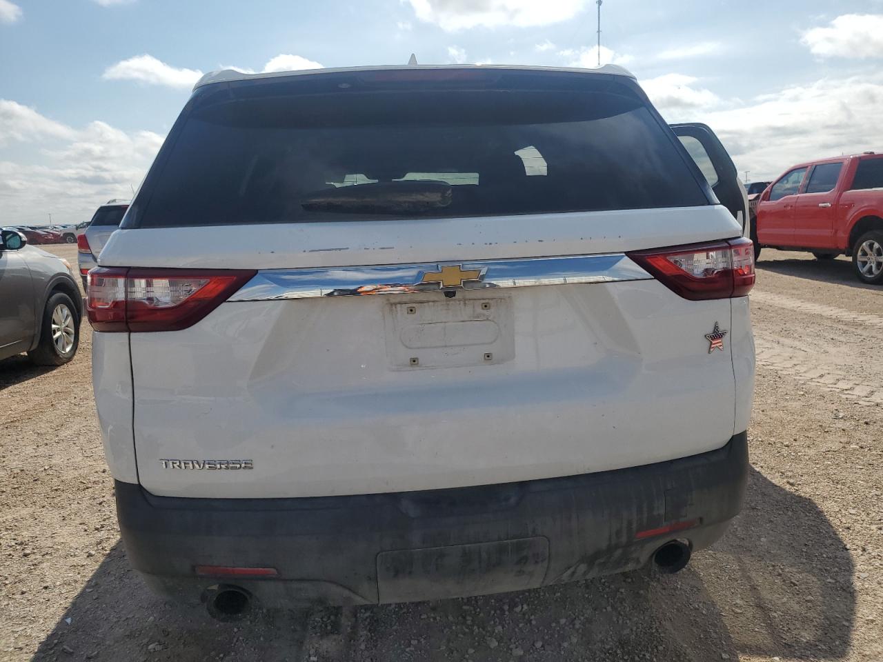 1GNERFKW8KJ309672 2019 Chevrolet Traverse Ls