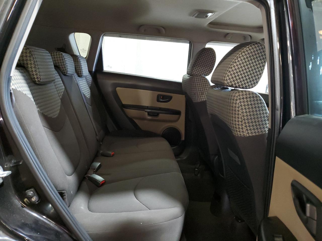 KNDJT2A20A7098186 2010 Kia Soul +