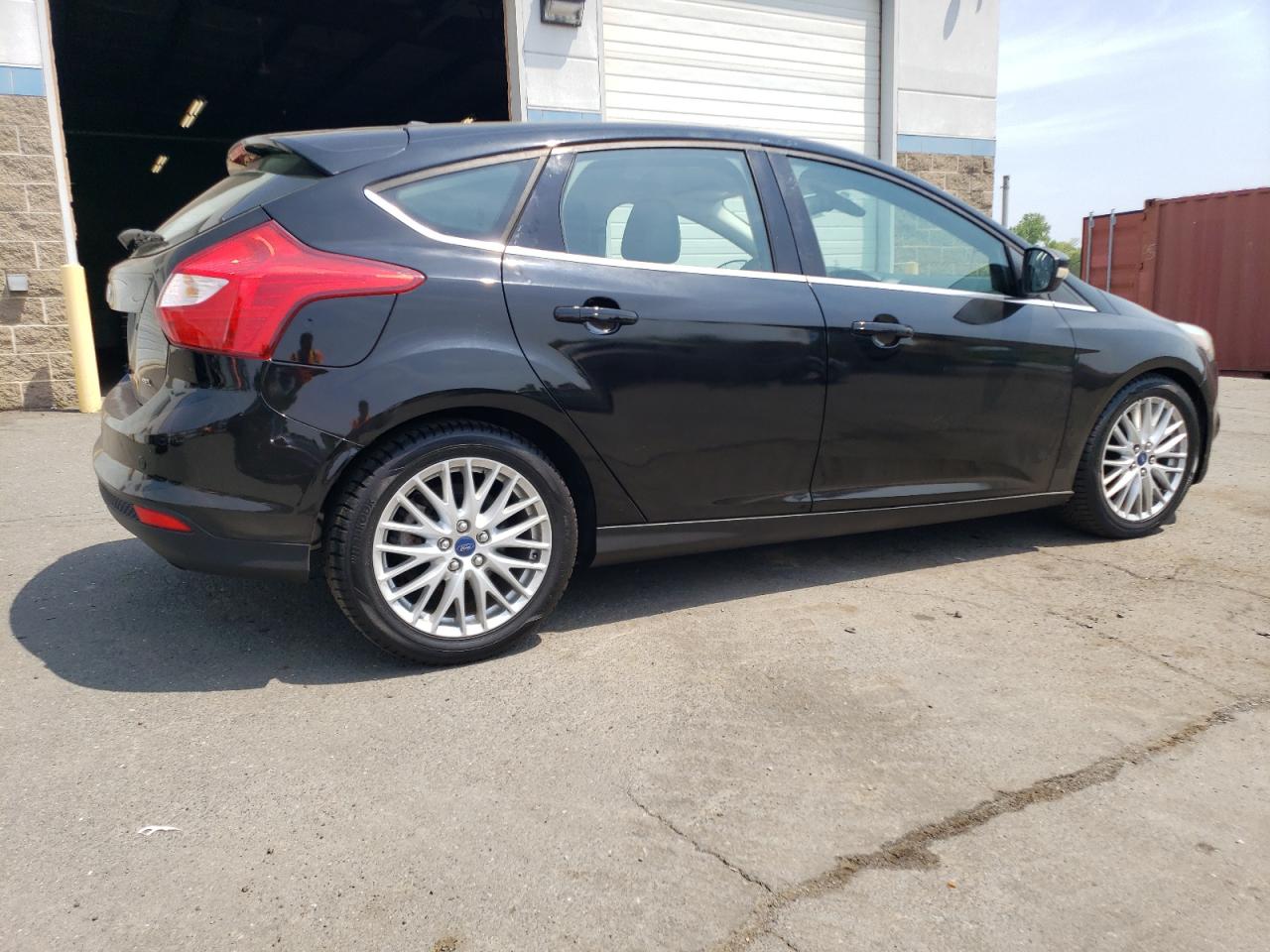 1FAHP3M29CL226932 2012 Ford Focus Sel