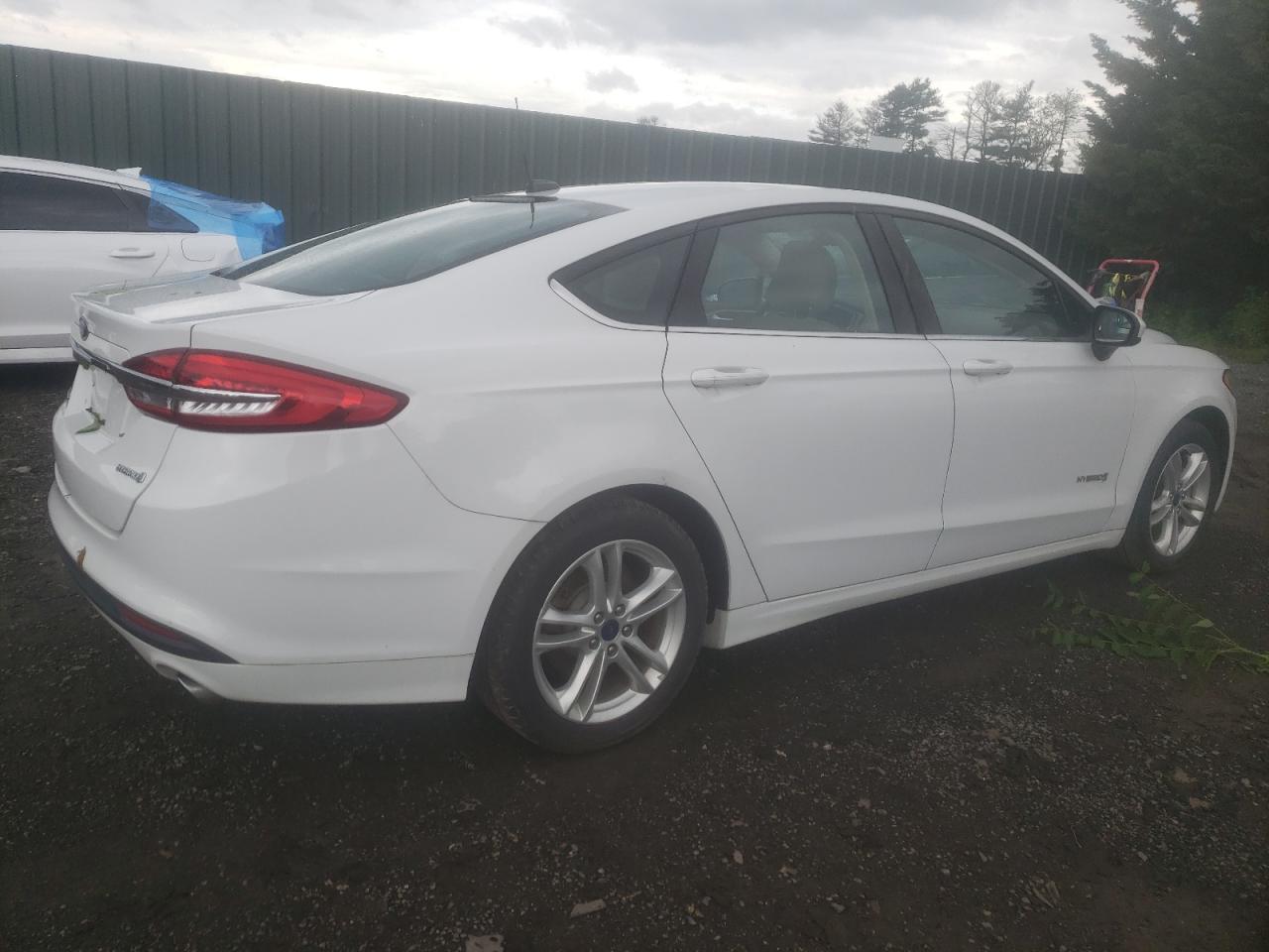 2018 Ford Fusion S Hybrid vin: 3FA6P0UU7JR100395