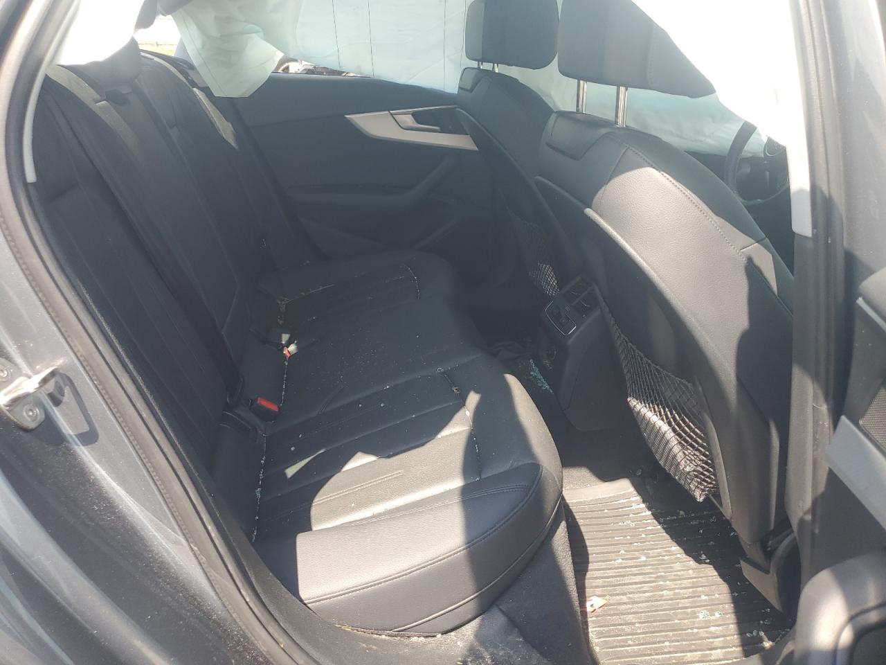 WAUDNAF48HN047355 2017 Audi A4 Premium