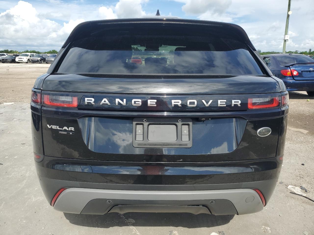 SALYB2RX5JA771339 2018 Land Rover Range Rover Velar S