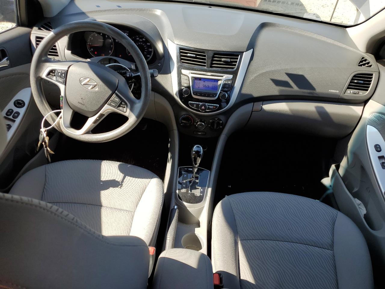 KMHCU4AE6EU719199 2014 Hyundai Accent Gls