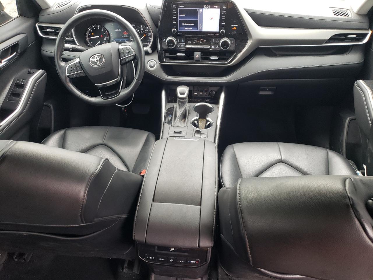 5TDHZRBH1MS120151 2021 Toyota Highlander Xle