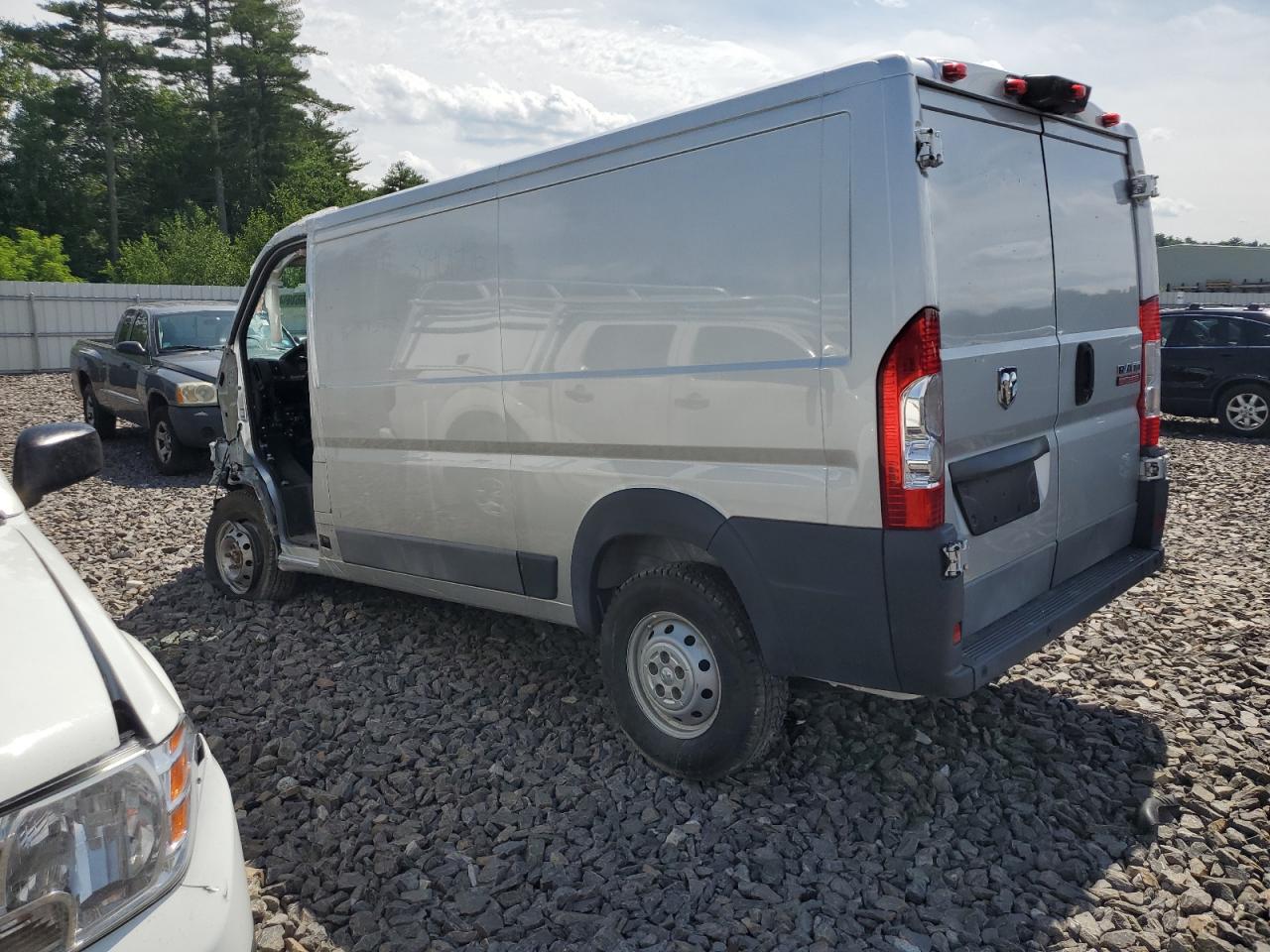 2017 Ram Promaster 1500 1500 Standard vin: 3C6TRVAG2HE500120