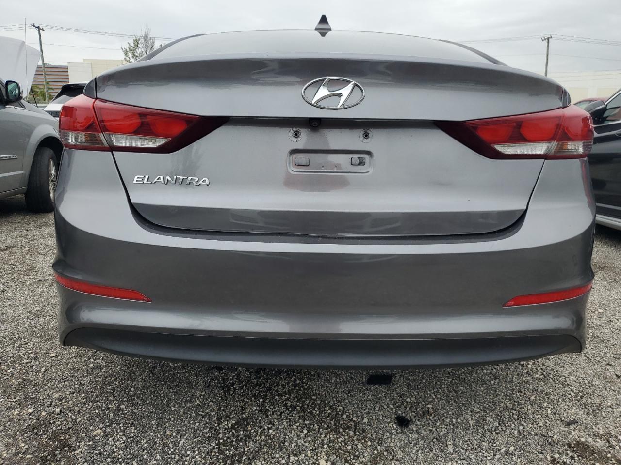 5NPD84LF9JH305924 2018 Hyundai Elantra Sel