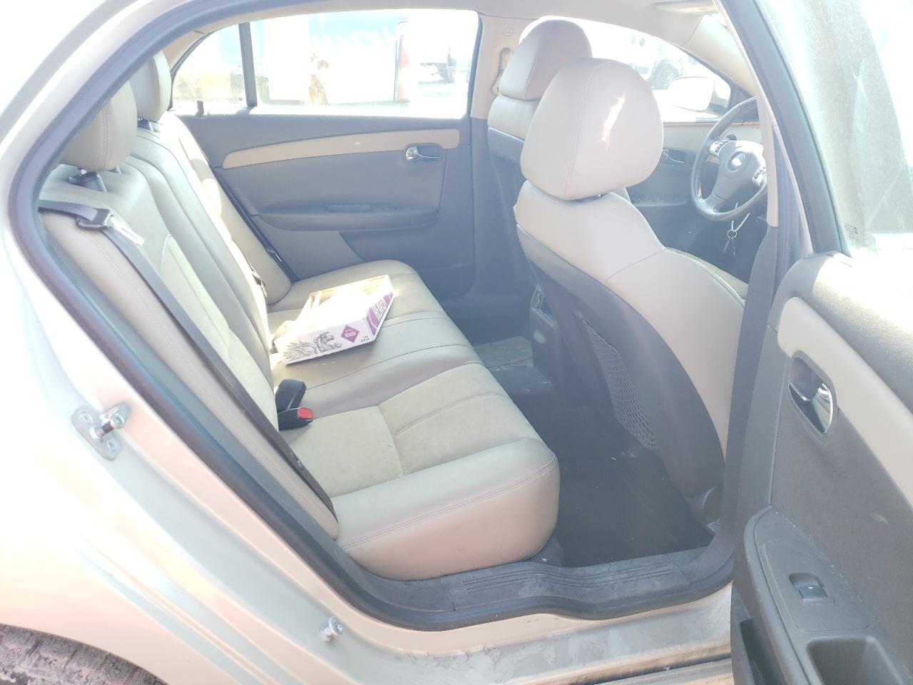 1G1ZD5E08AF114658 2010 Chevrolet Malibu 2Lt