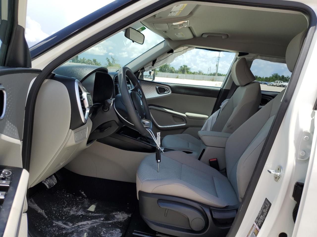 KNDJ23AU5L7119675 2020 Kia Soul Lx