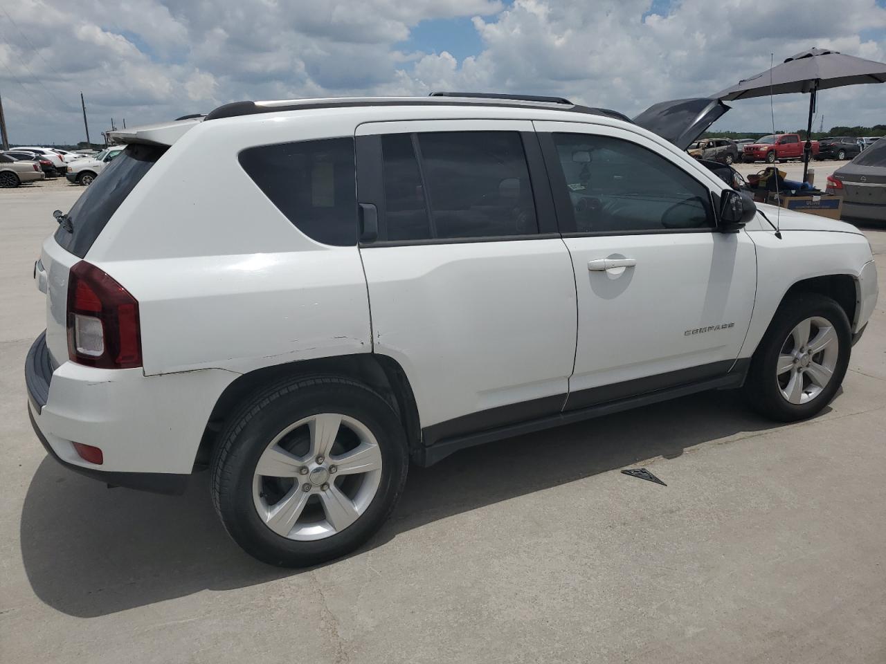 Lot #2770928390 2015 JEEP COMPASS SP