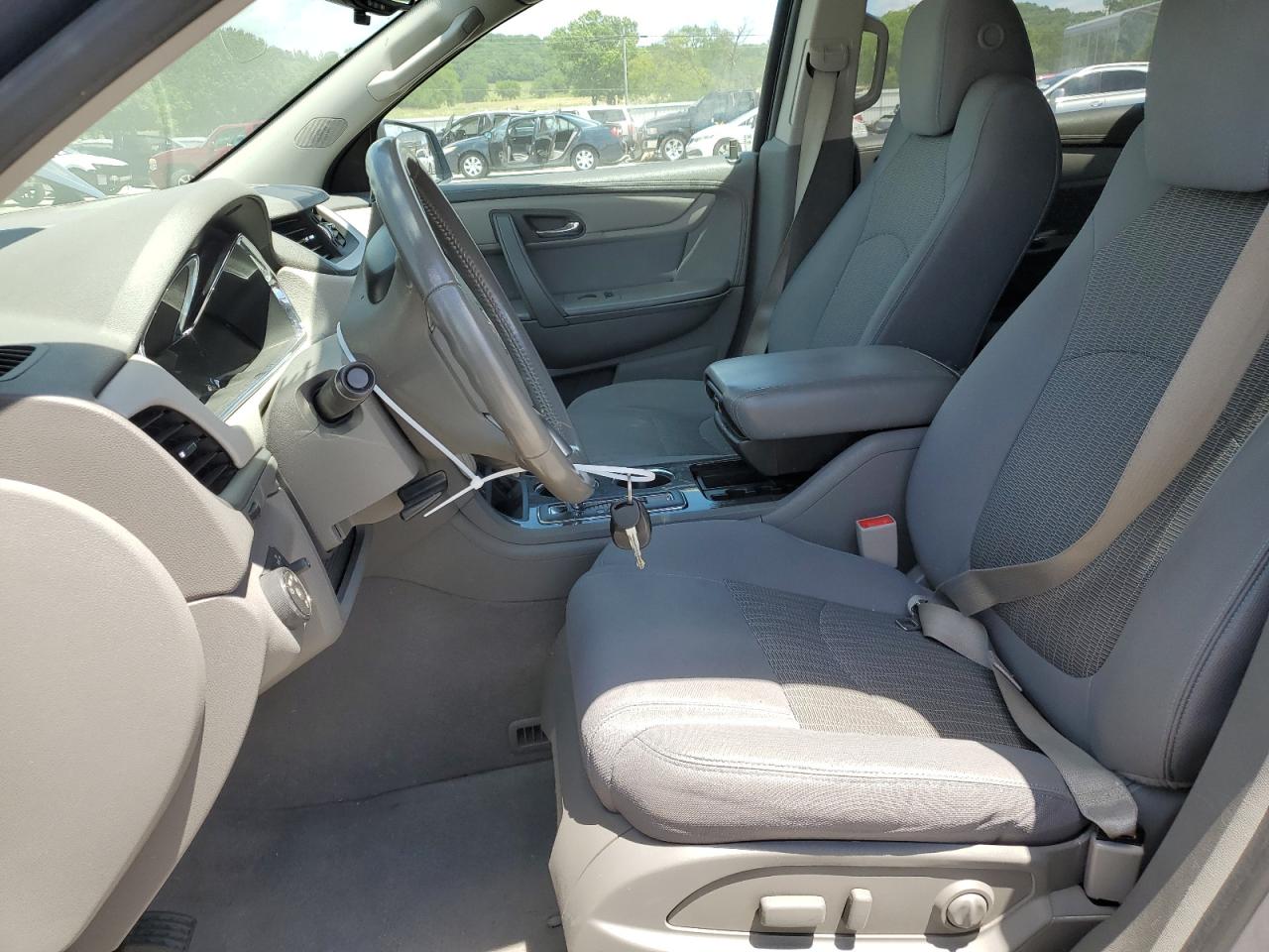 1GNKRGKD1DJ221461 2013 Chevrolet Traverse Lt