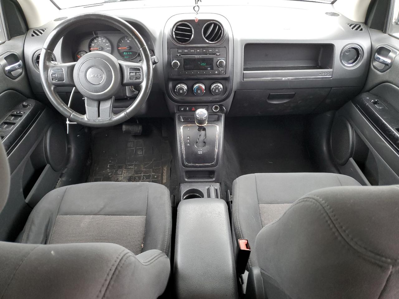 1J4NF1FB8BD136059 2011 Jeep Compass Sport