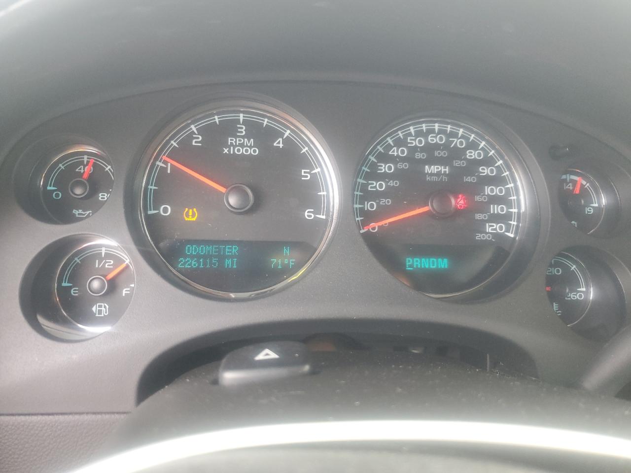 1GNSKBE06DR180973 2013 Chevrolet Tahoe K1500 Lt