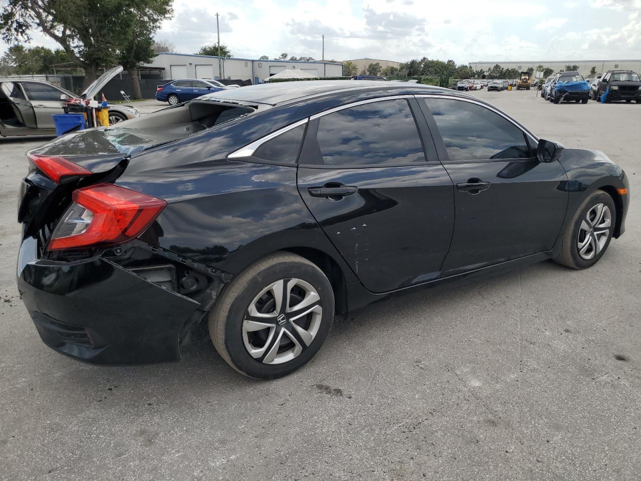 19XFC2F52GE008716 2016 Honda Civic Lx