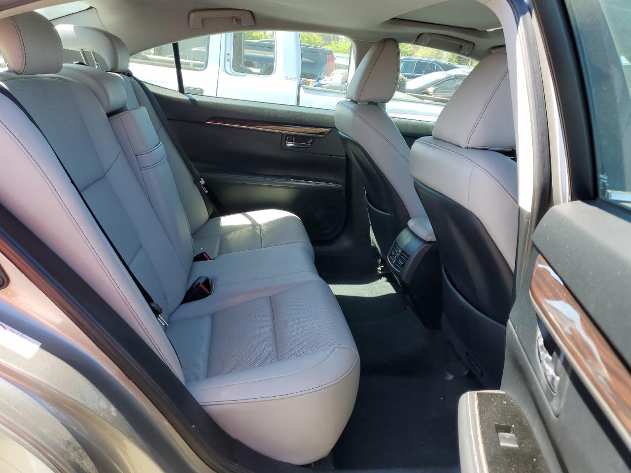 58ABK1GG4GU018701 2016 Lexus Es 350