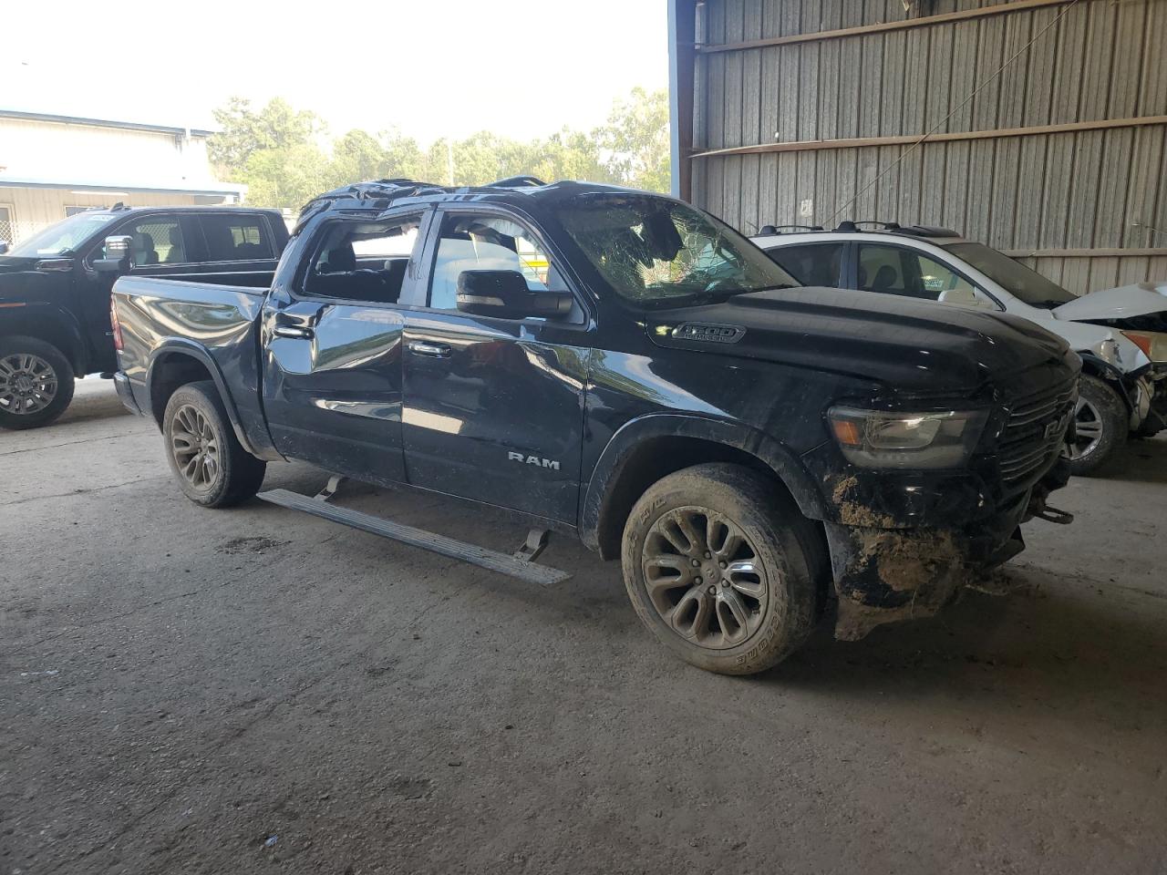 2022 Ram 1500 Laramie vin: 1C6SRFJT4NN285748