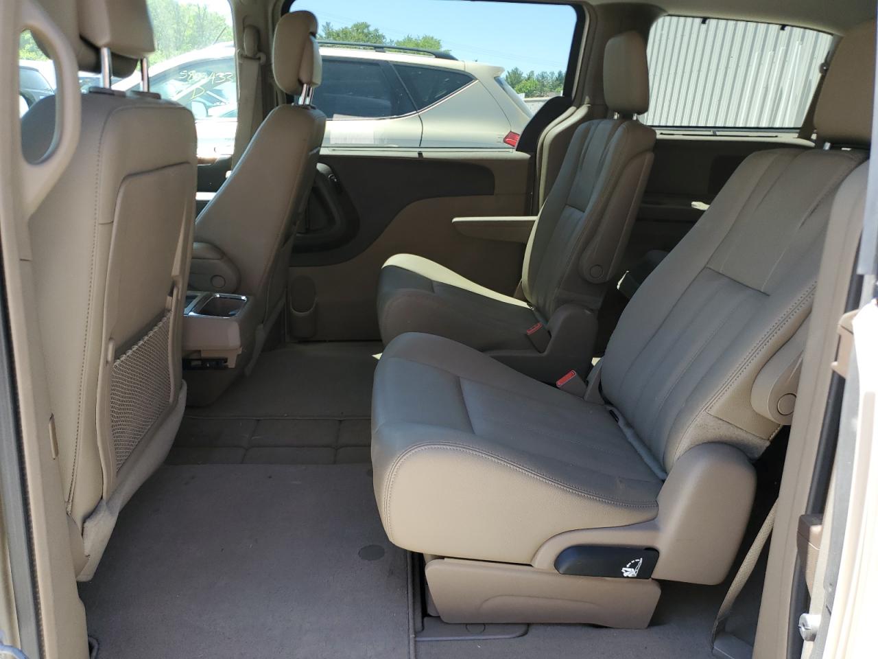 2C4RC1BG3GR149727 2016 Chrysler Town & Country Touring