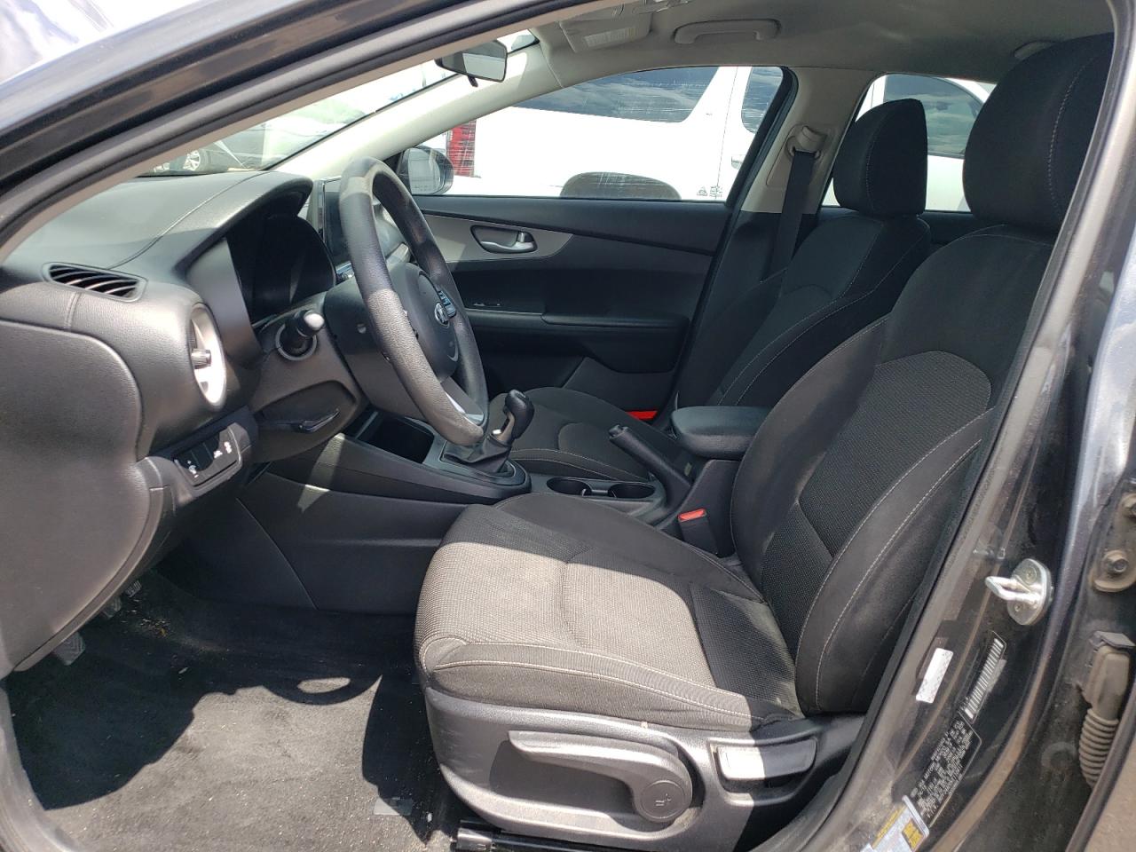 3KPF24AD0KE110411 2019 Kia Forte Fe