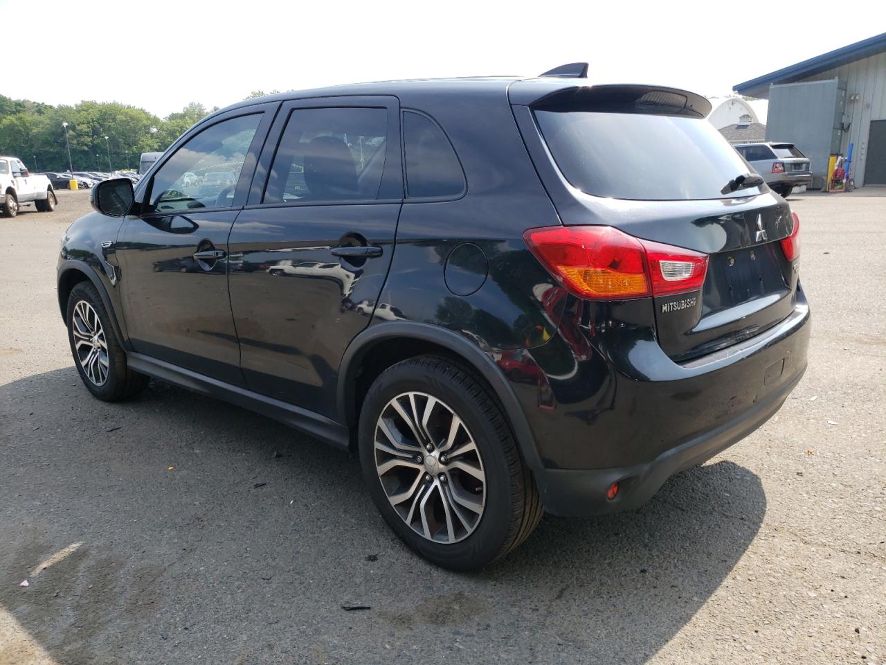 2017 Mitsubishi Outlander Sport Es vin: JA4AP3AU8HZ020811